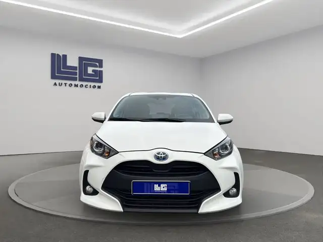 Toyota Yaris view 2