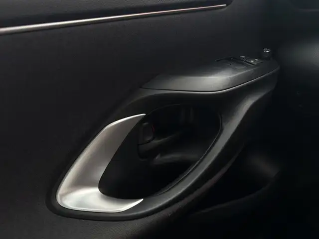 Toyota Yaris view 11