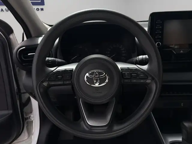 Toyota Yaris view 12