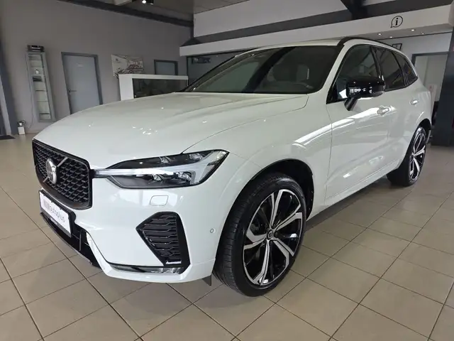Volvo XC60 B5 R Design ACC 360° Pano 21Zoll Memory LED