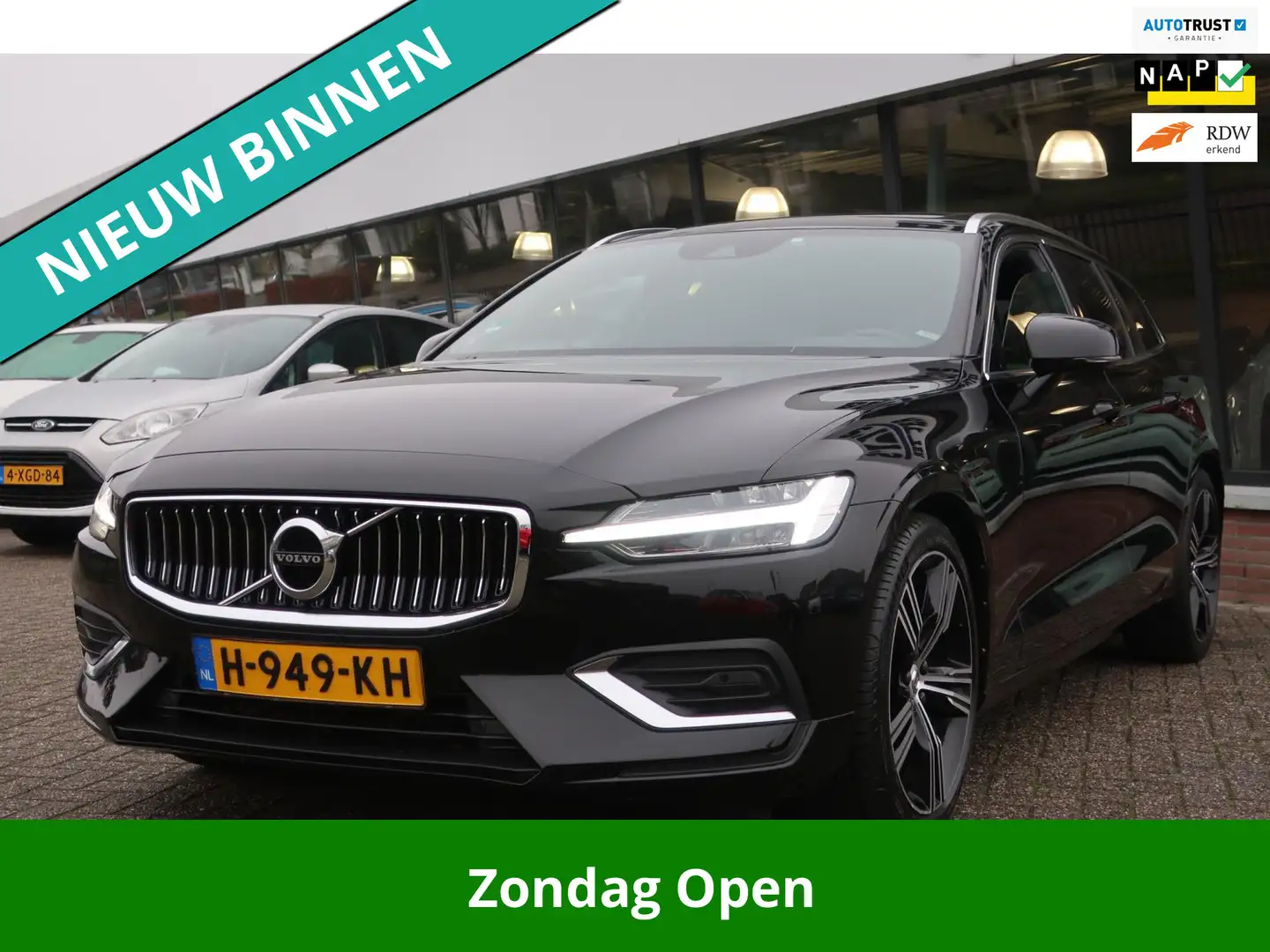Volvo V60 2.0 T5 Inscription 1e EIG_ADAP-CRUIS_PANO_HUD-UP_B Noir - 1