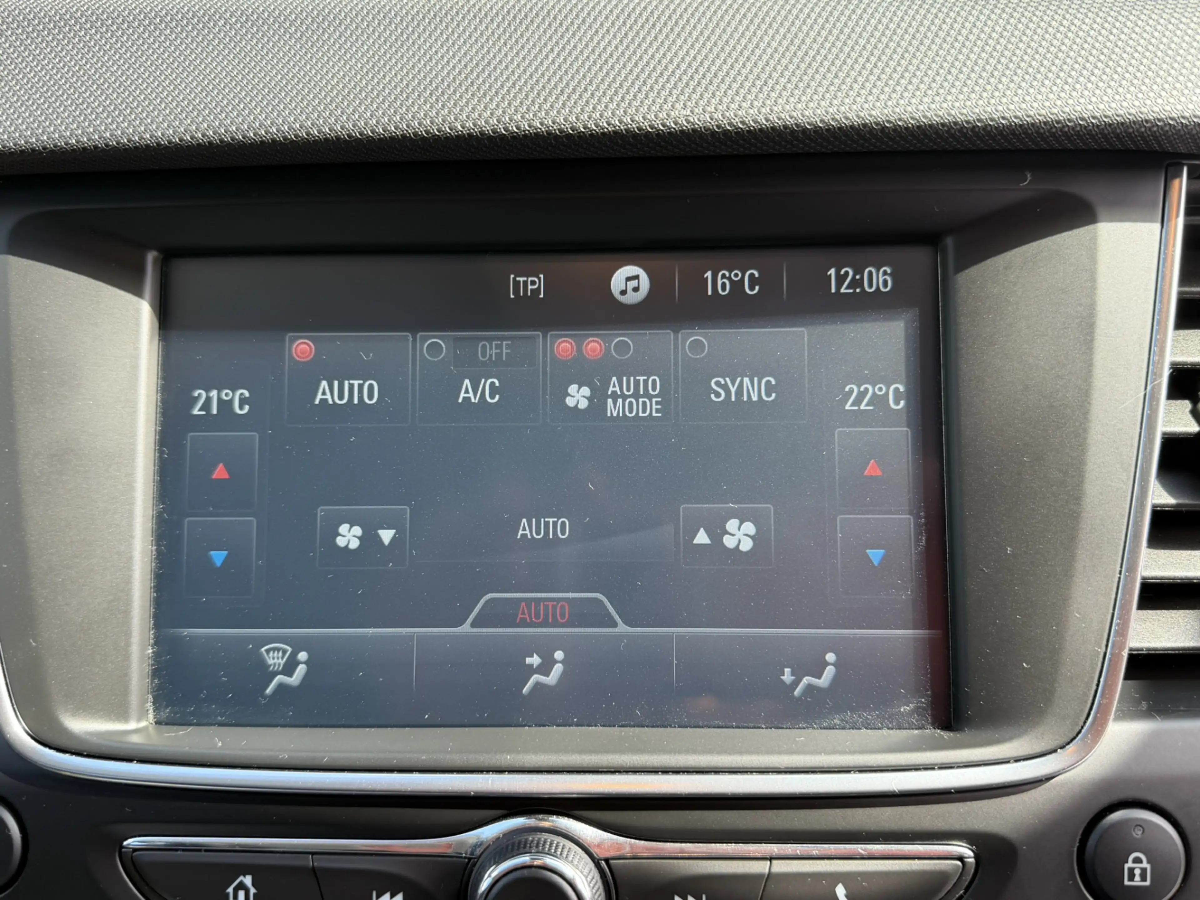 Opel Crossland 1.2 Turbo GS Line | Camera | Cruise control | Appl — photo 27