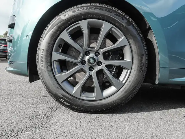 Land Rover Range Rover Sport view 7