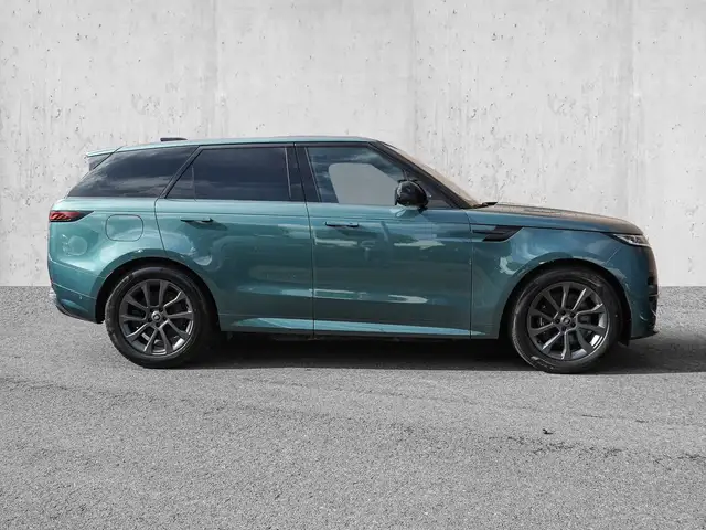 Land Rover Range Rover Sport view 5