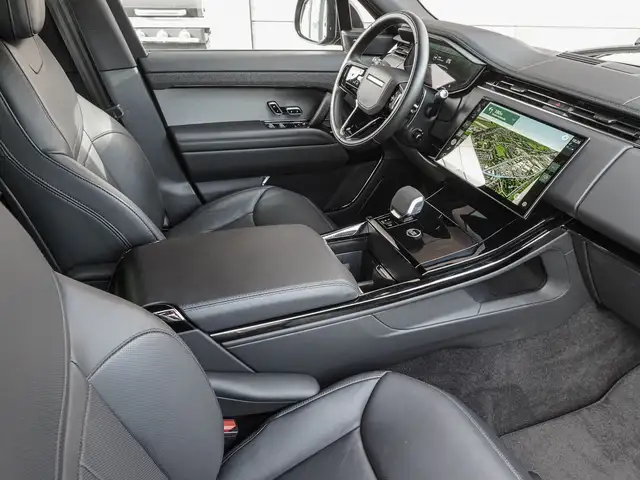 Land Rover Range Rover Sport view 9