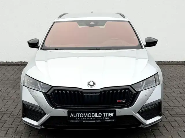 Skoda Octavia view 2