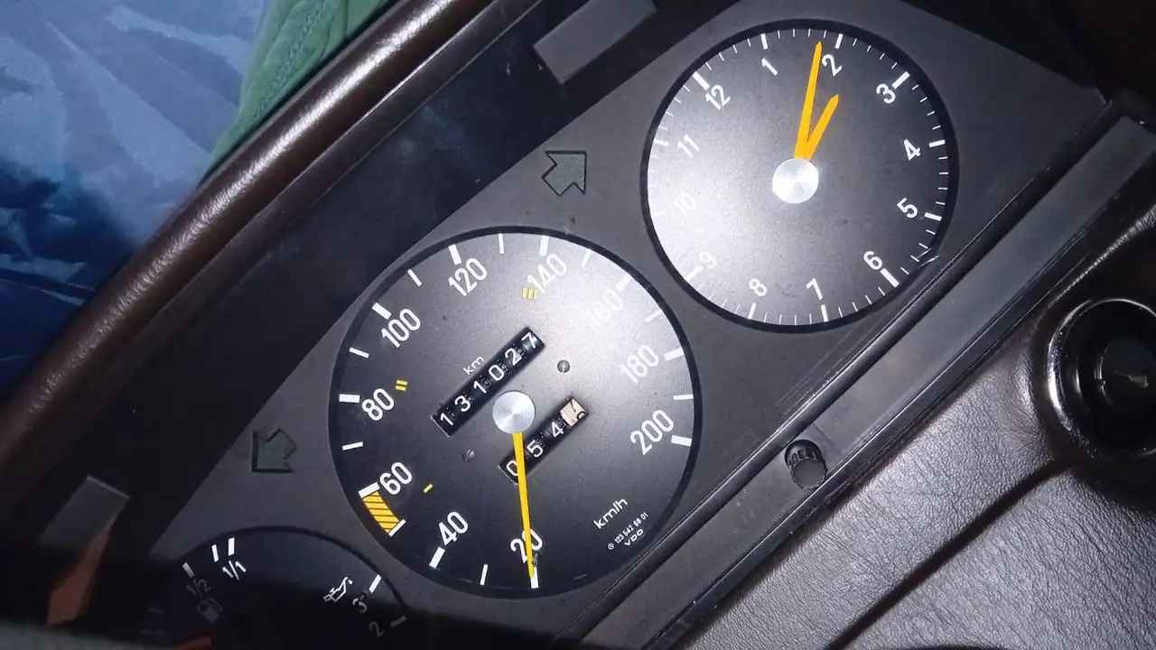 Mercedes-Benz 230 TE, foto 10