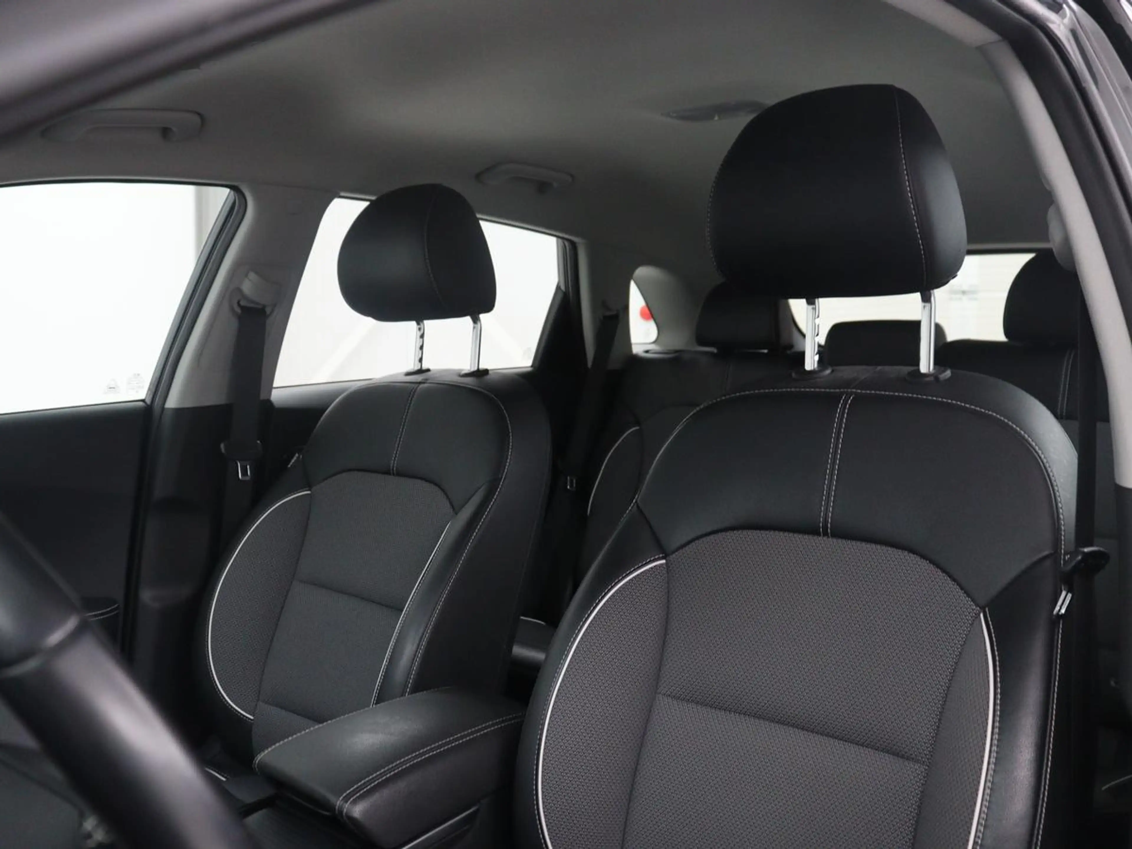 Kia e-Niro ComfortLine 64 kWh | SOH 93,9% | Half leder | Adap — photo 5