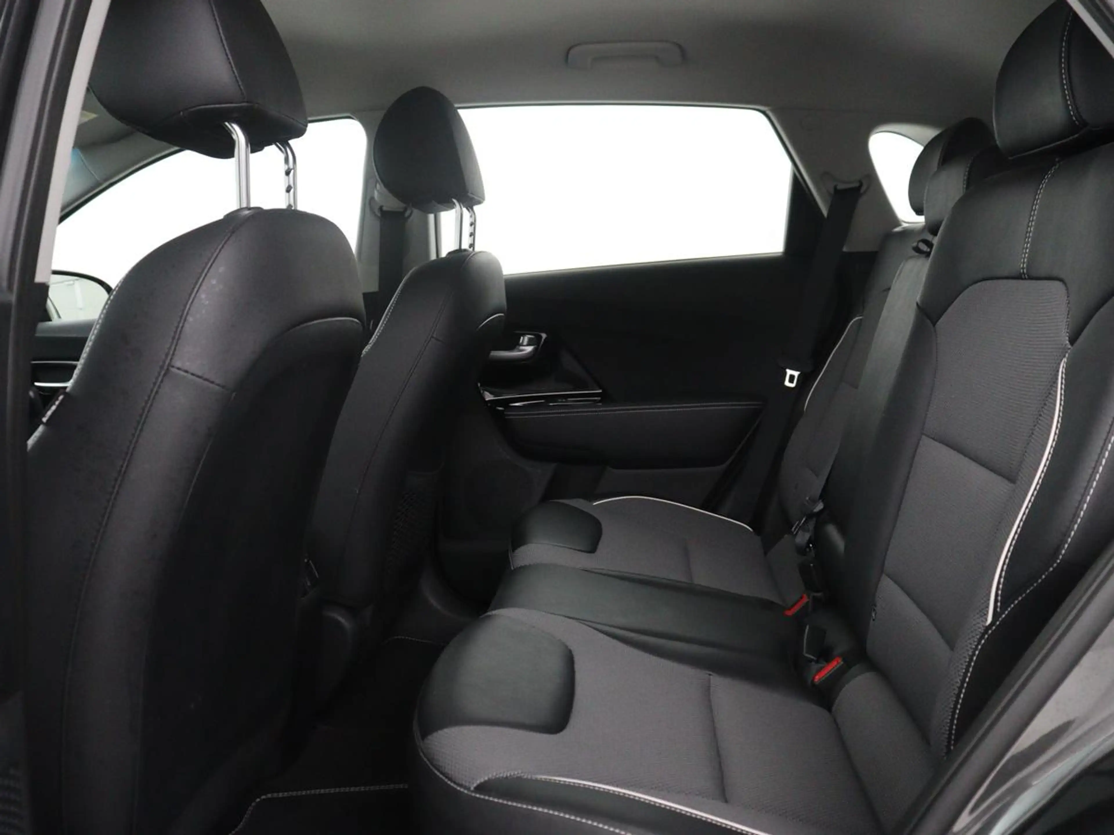 Kia e-Niro ComfortLine 64 kWh | SOH 93,9% | Half leder | Adap — photo 6