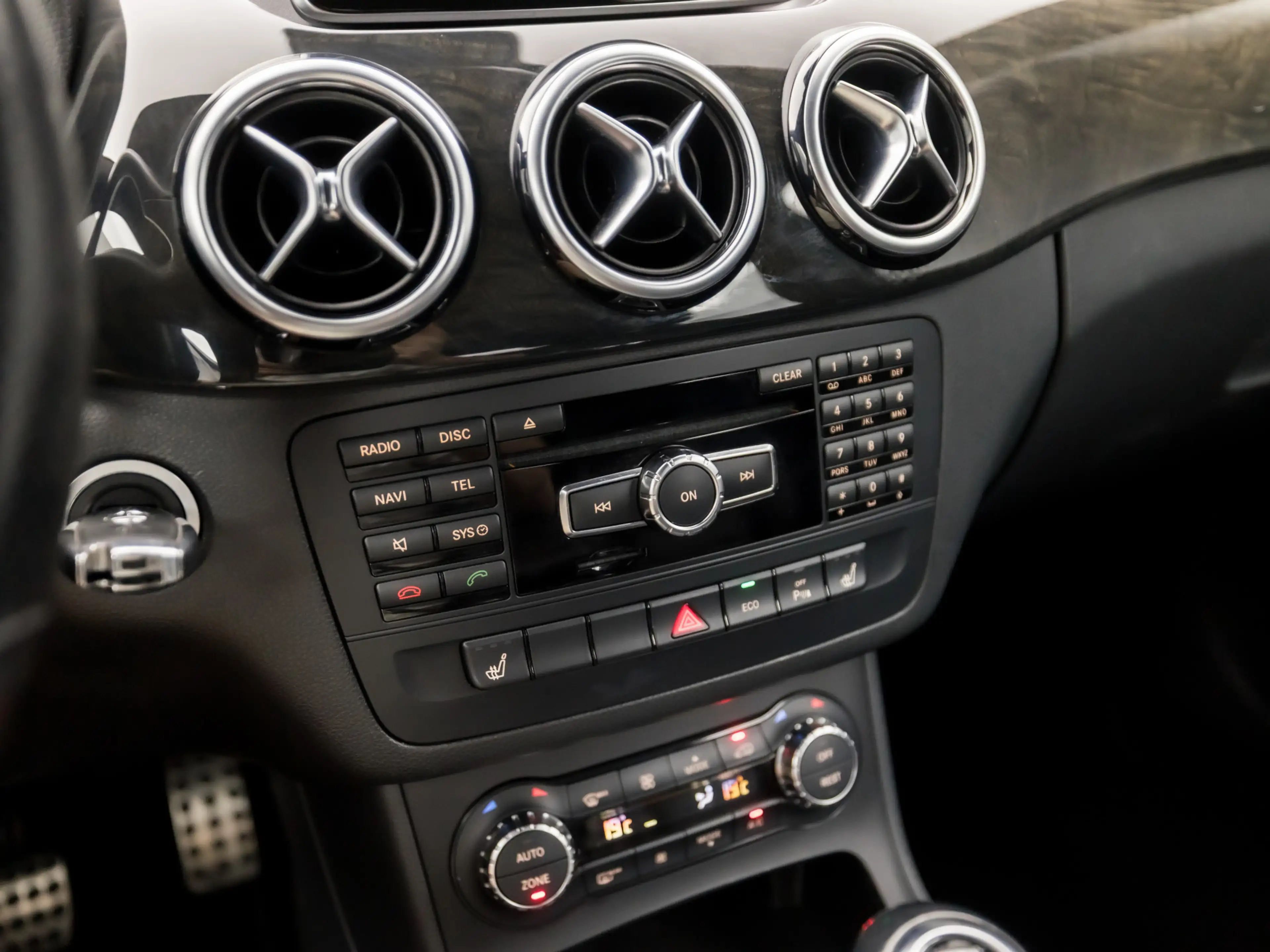Mercedes-Benz B 200 AMG Sport 157Pk (GROOT NAVI, CLIMATE, CAMERA, HARM — photo 10