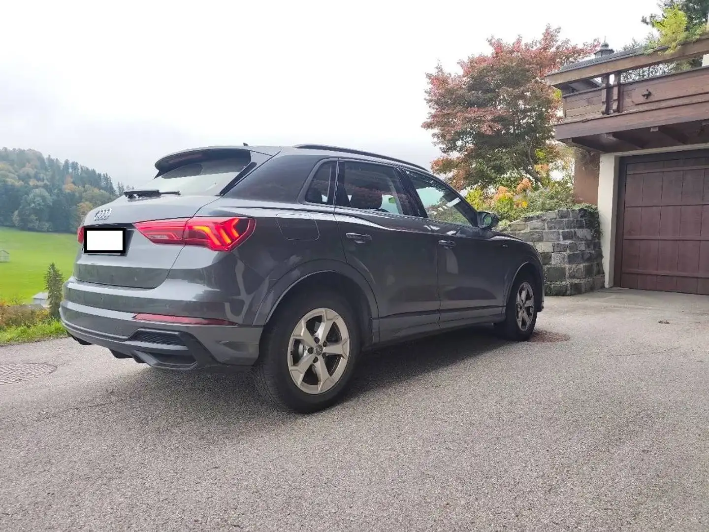 Audi Q3 Q3 40 TFSI quattro S-line S-tronic S-line Grau - 2