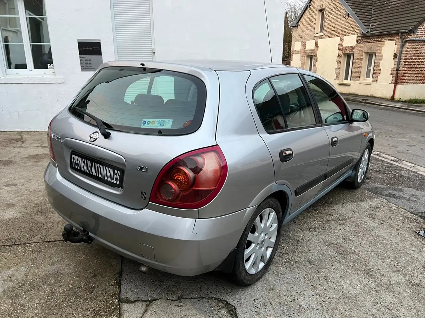 Nissan Almera (2) 2.2 DCI 136 ACENTA PACK 5P Grau - 2