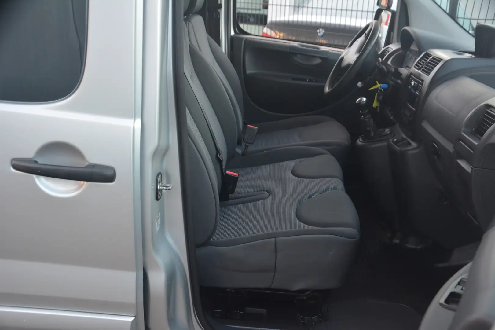 Peugeot Expert 227 2.0 HDI L1H1 Navteq 2 Nederlandse auto 103719 Gris - 2