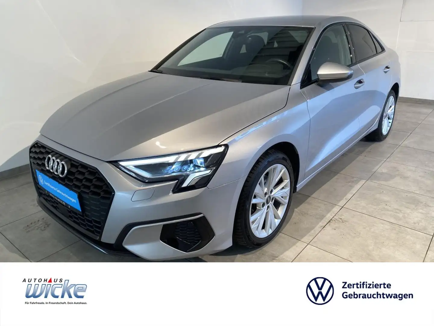 Audi A3 Limousine. 2.0 TDI S tronic 35 TDI advanced KLi Plateado - 1