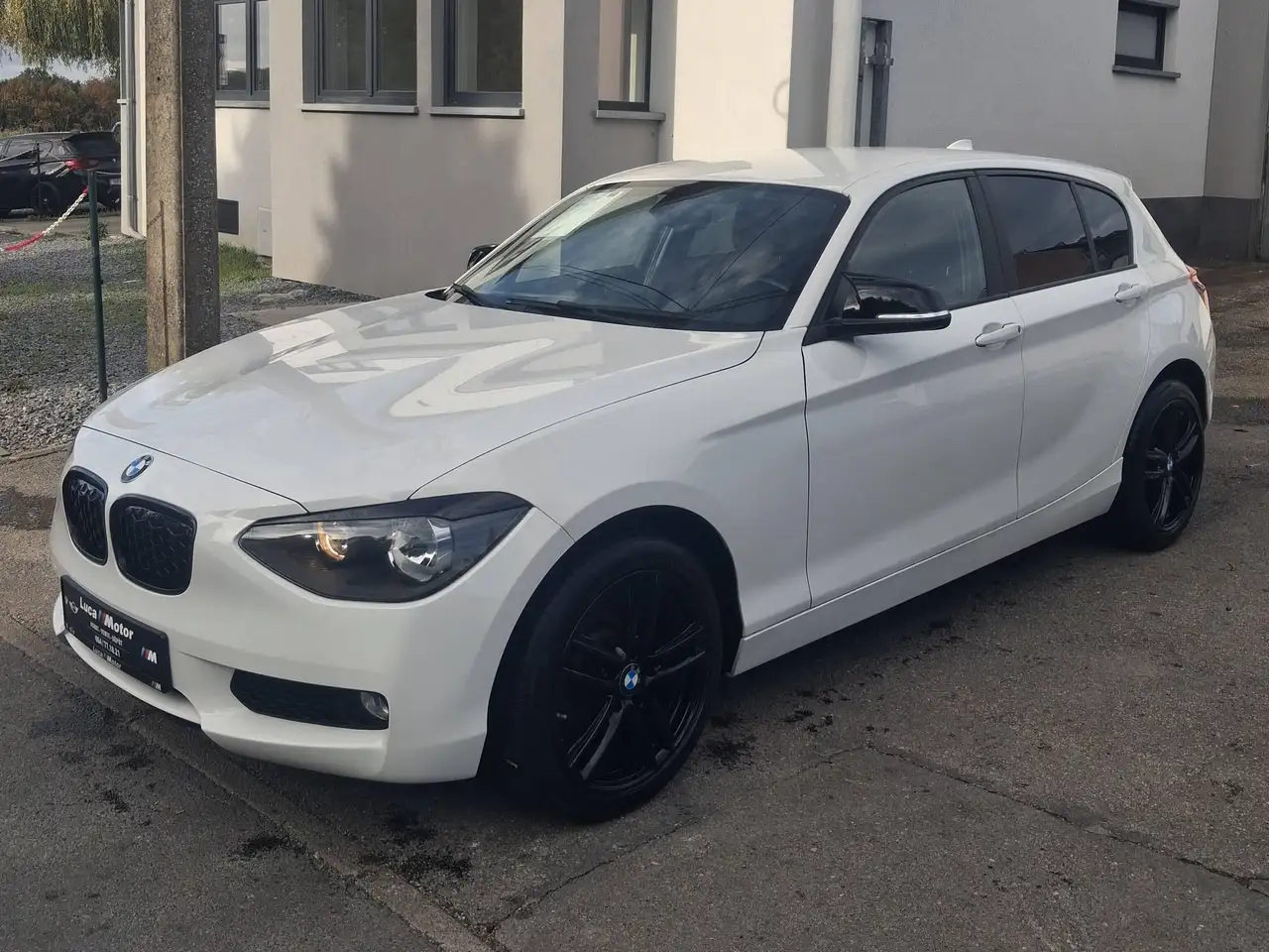 BMW 114