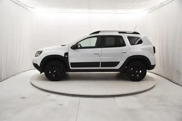 Dacia Duster view 2