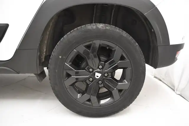 Dacia Duster view 6