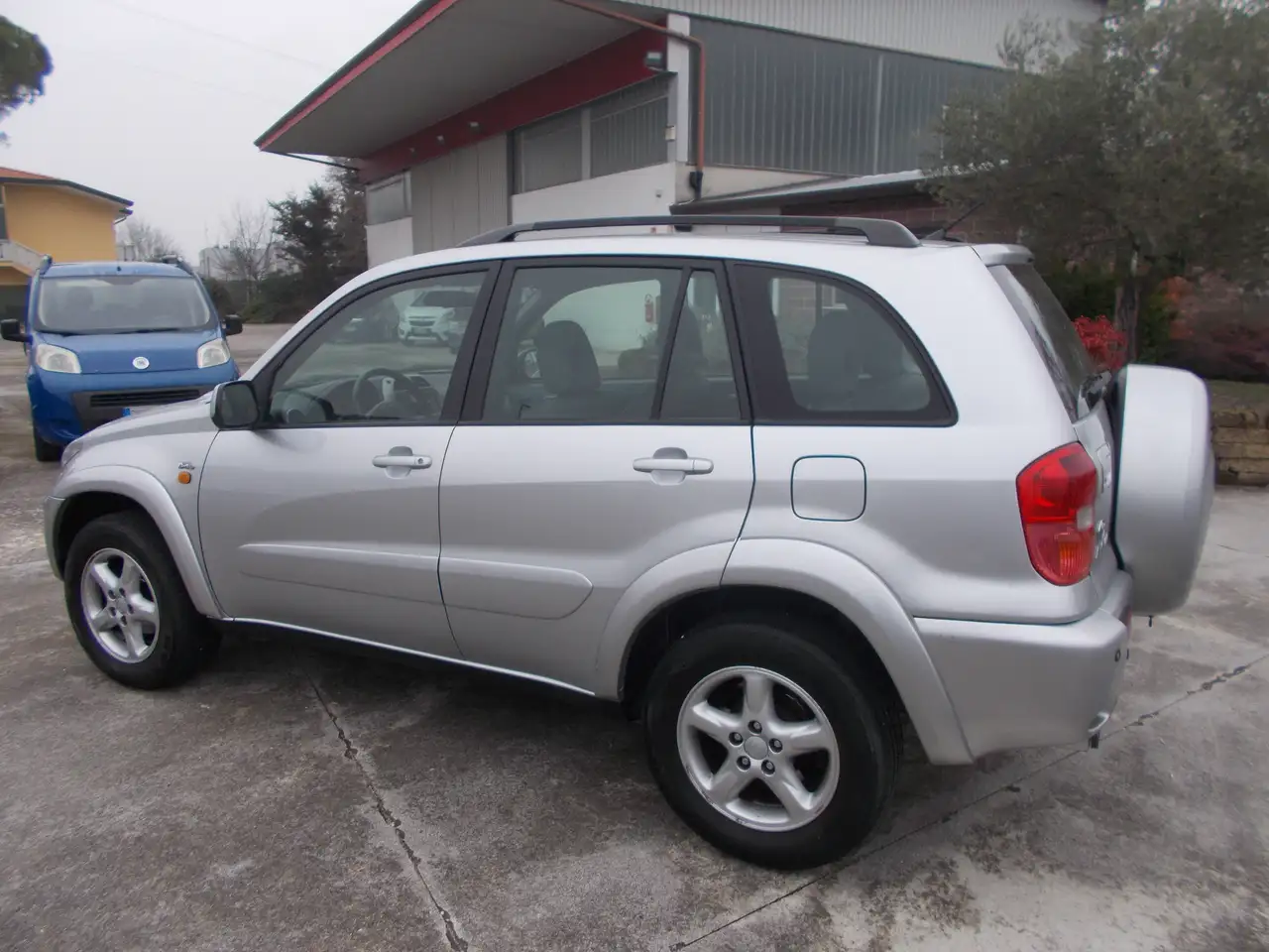 Toyota RAV4 2.0 d-4d 16v 5 PORTE 4X4, foto 4