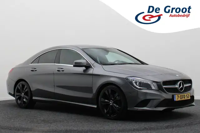 Mercedes-Benz CLA 200 Edition 1 AMG Leer, Xenon, Navigatie, PDC, Bluetoo