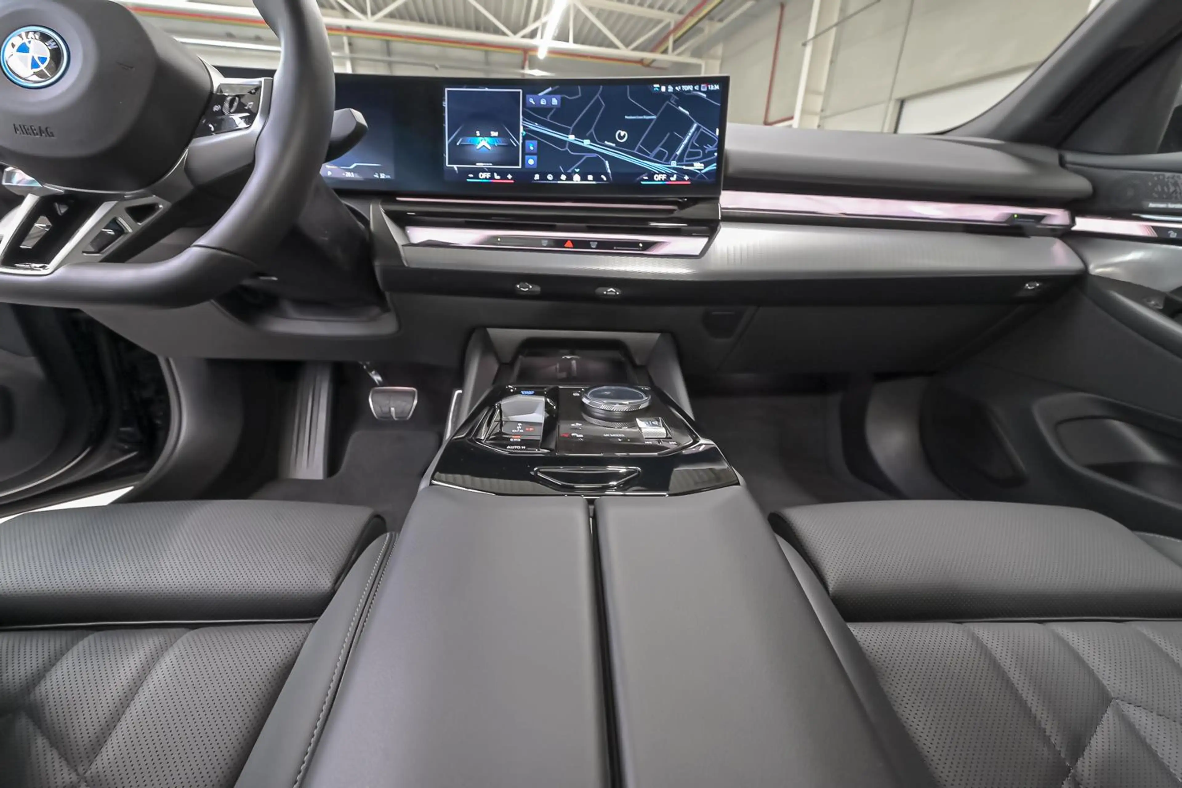 BMW i5 Berline-2 ans/jaar garantie — photo 8