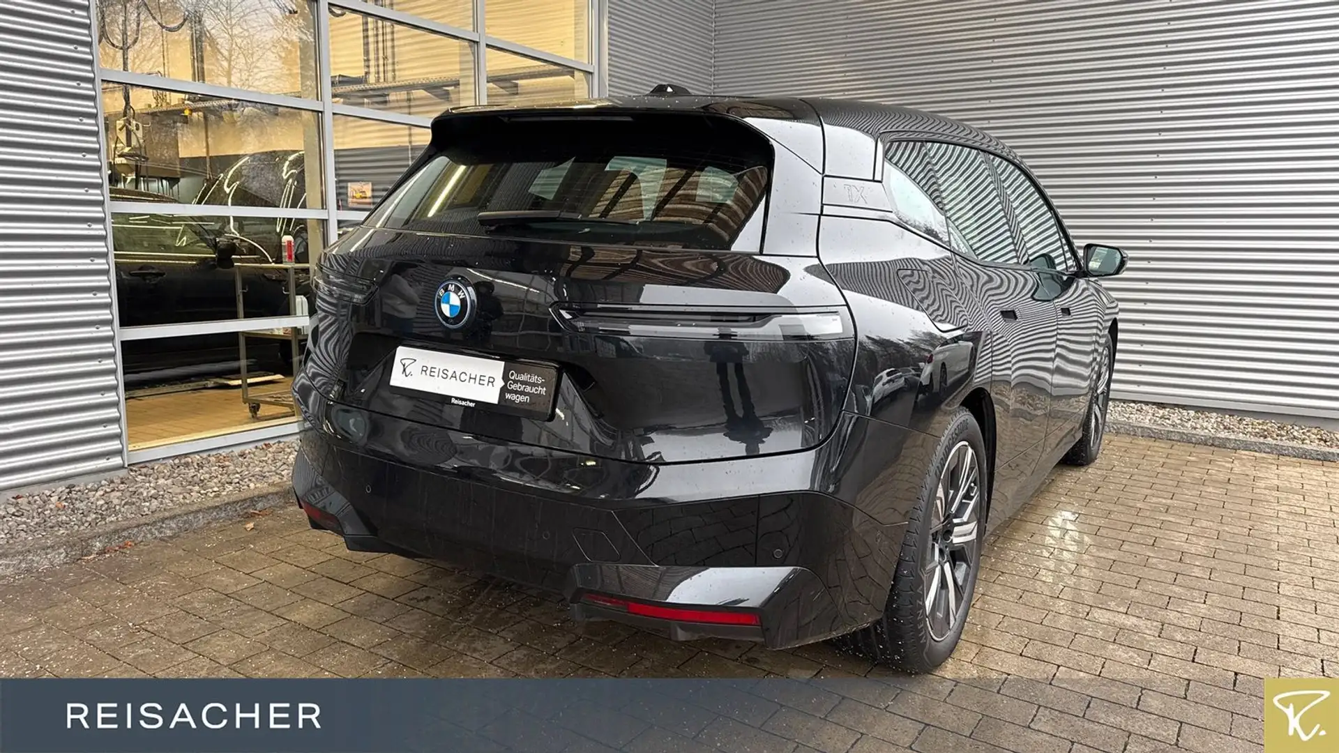 BMW iX xDrive40 Sportpaket Navi ACC 360° HUD Laser Schwarz - 2