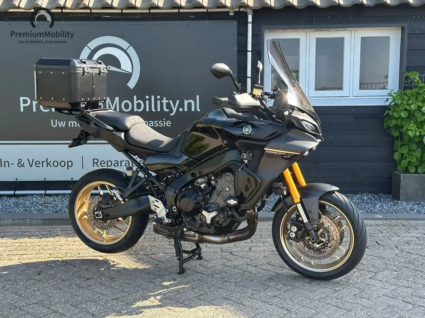 Yamaha Tracer 9 GT Negro - 1