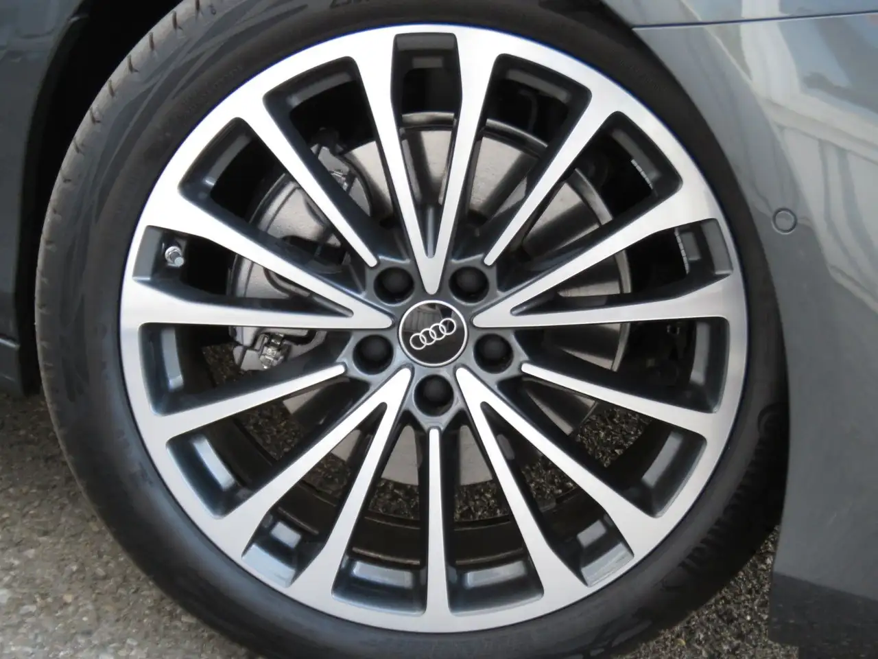 Audi A6 Avant TDI S line PANO LEDER 20"Alu TECH+ 5
