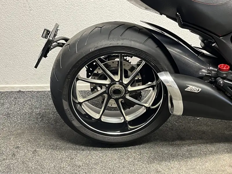 Ducati Diavel - foto 7