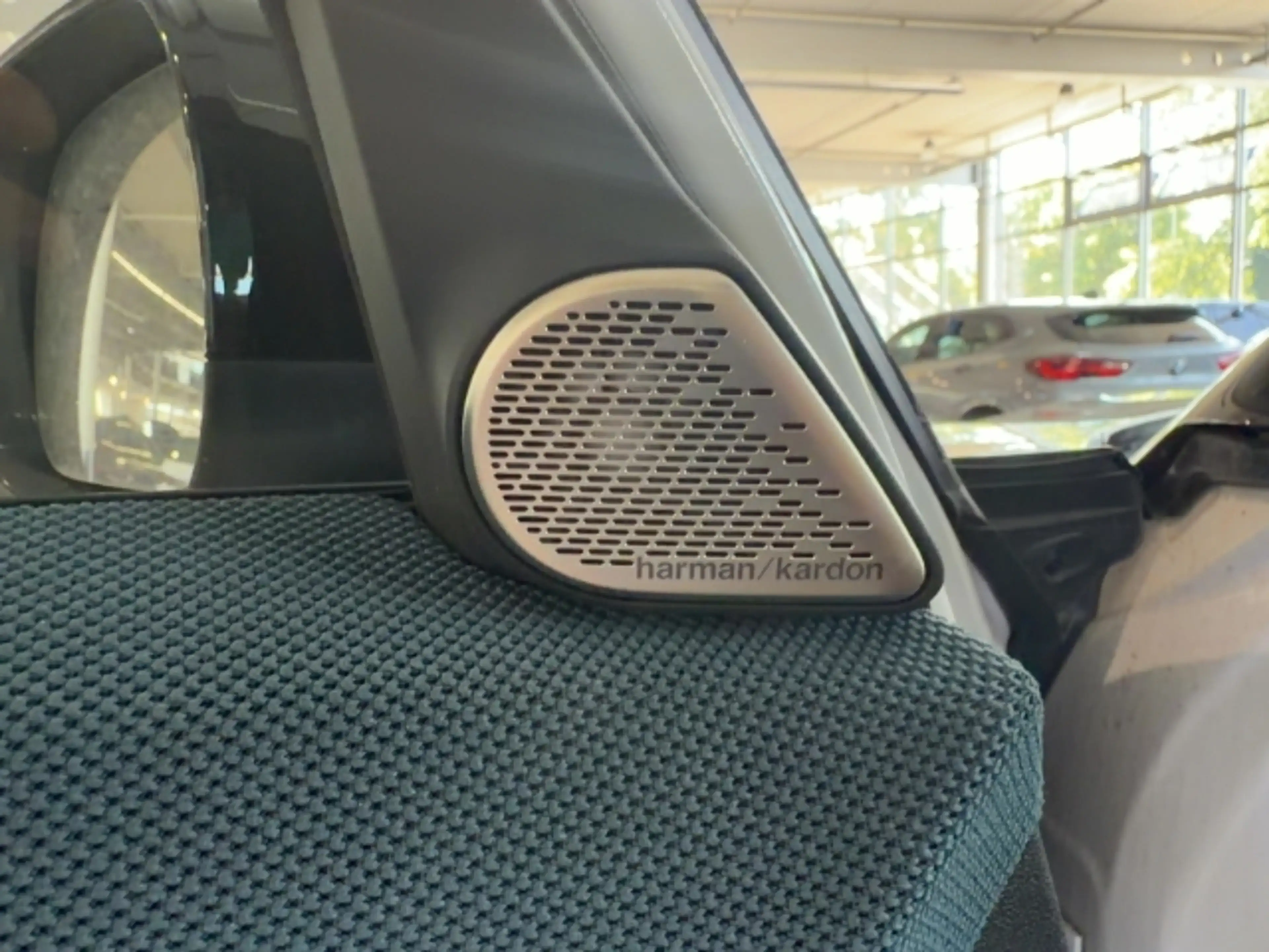 MINI Cooper S Countryman ALL4 Panorama Navi HarmanKardon LED Kurvenlicht El — photo 14