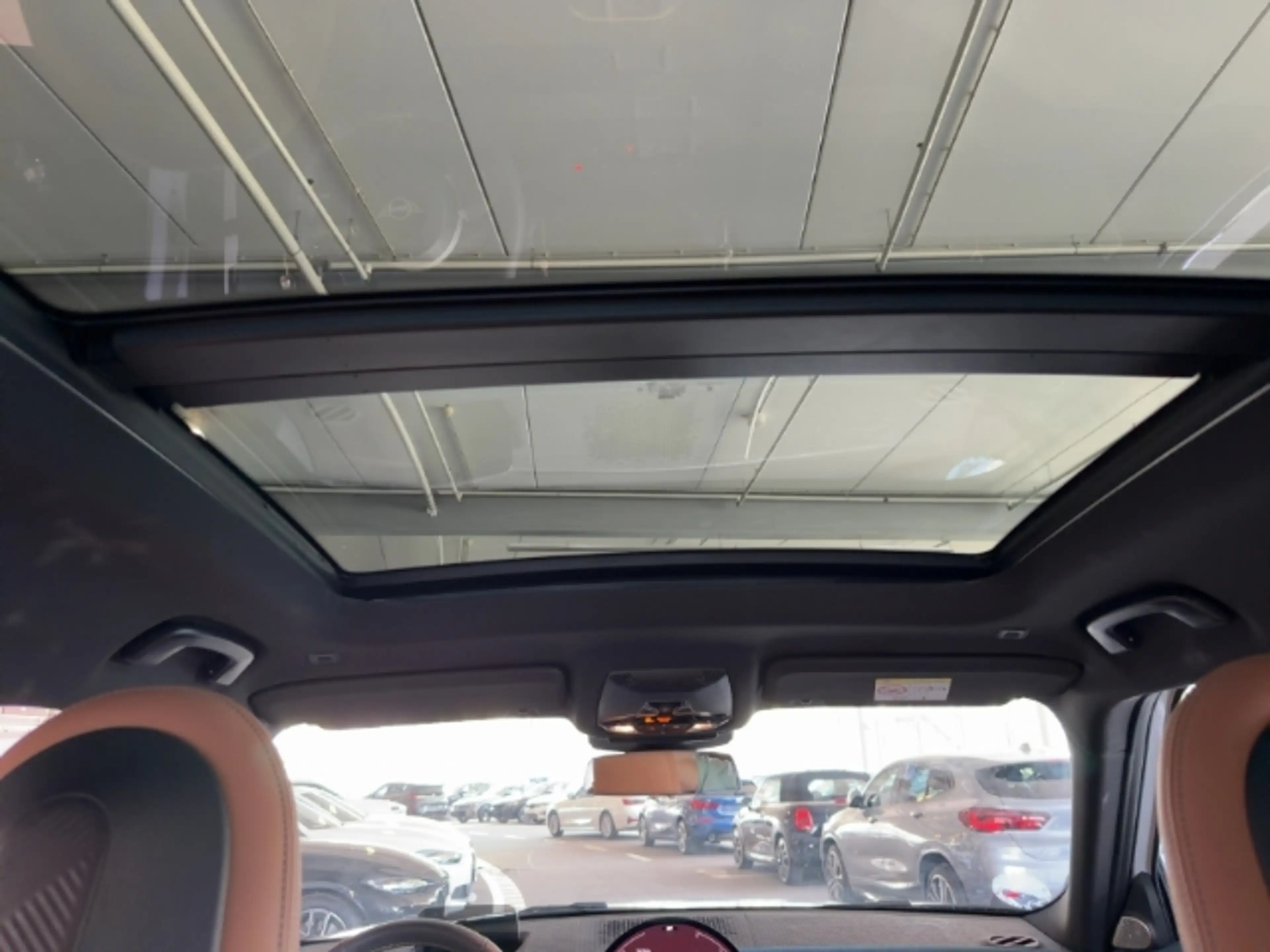 MINI Cooper S Countryman ALL4 Panorama Navi HarmanKardon LED Kurvenlicht El — photo 15