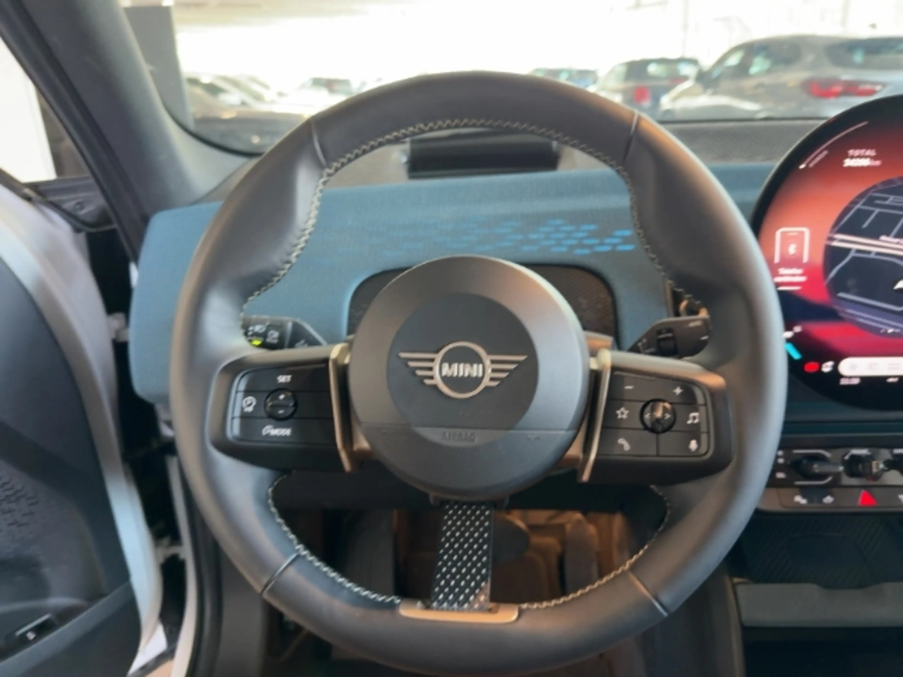 MINI Cooper S Countryman ALL4 Panorama Navi HarmanKardon LED Kurvenlicht El — photo 9