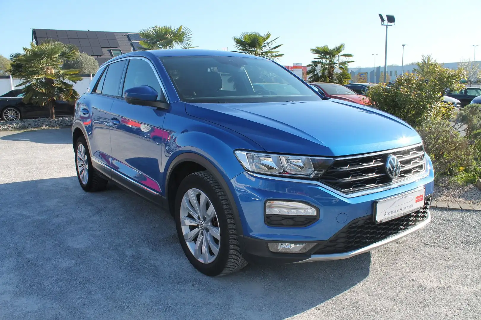 Volkswagen T-Roc 1.5 TSI DSG, Navi, Parkpilot, ACC, Kamera Blau - 1