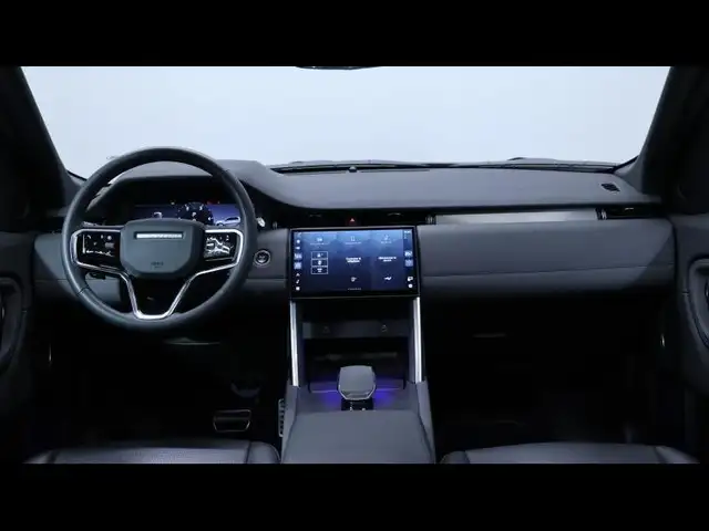 Land Rover Discovery Sport view 14