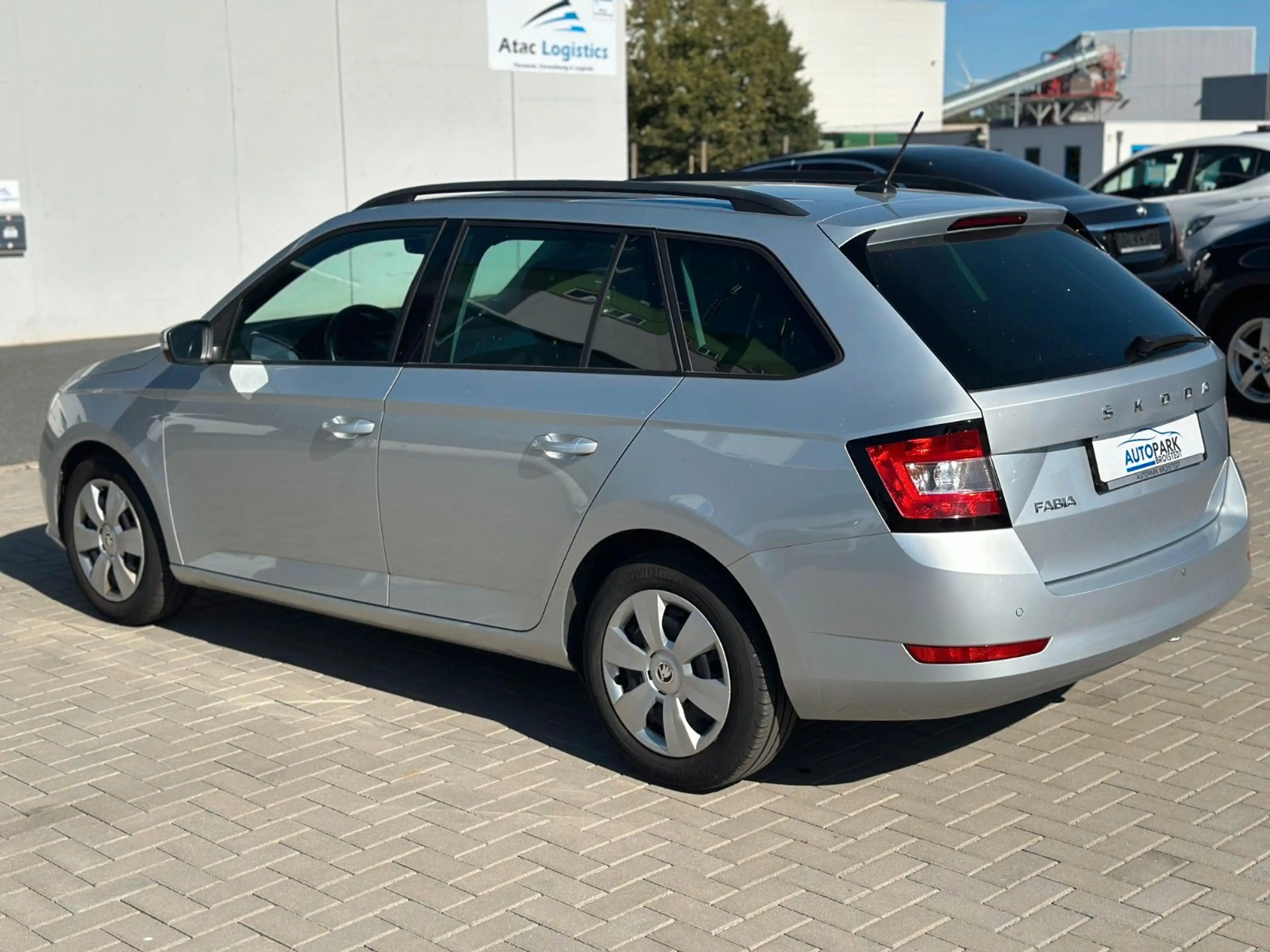 Skoda Fabia Combi Ambition SHZ/NAVI/TEMPO/KLIMAAUTOMAT — photo 8