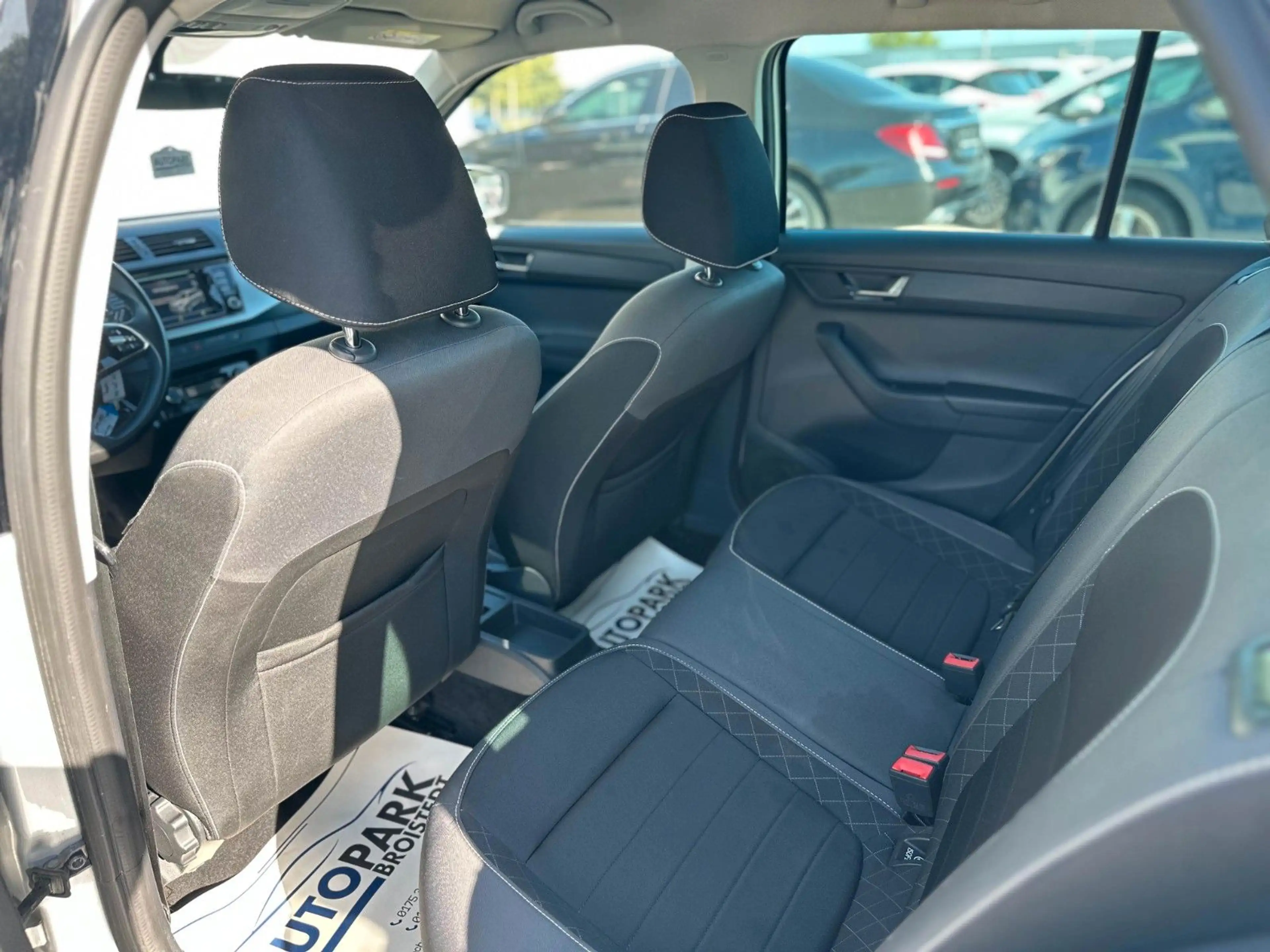 Skoda Fabia Combi Ambition SHZ/NAVI/TEMPO/KLIMAAUTOMAT — photo 12