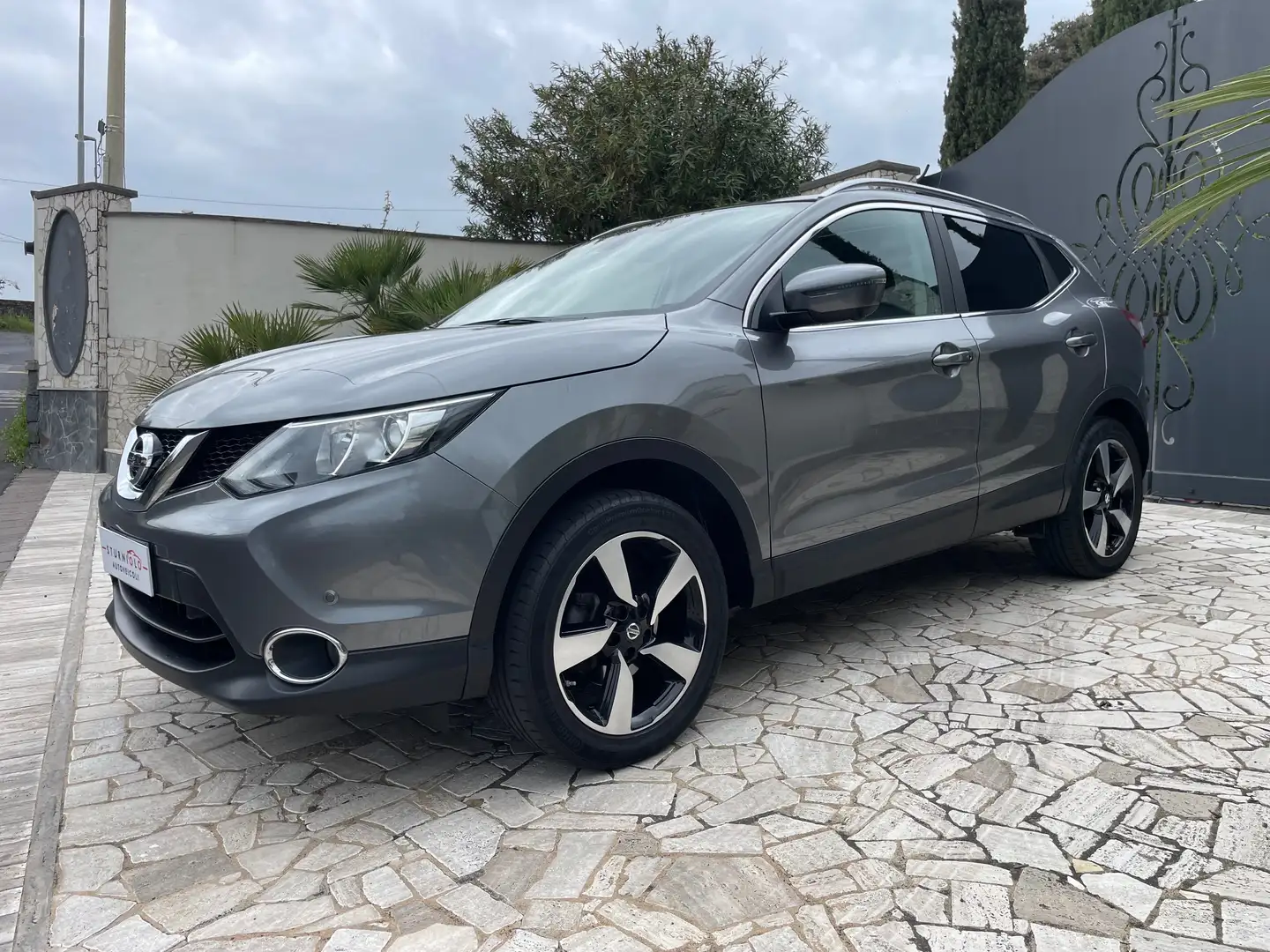 Nissan Qashqai Qashqai  1.6 dci tekna 2wd 130cv Grigio - 1