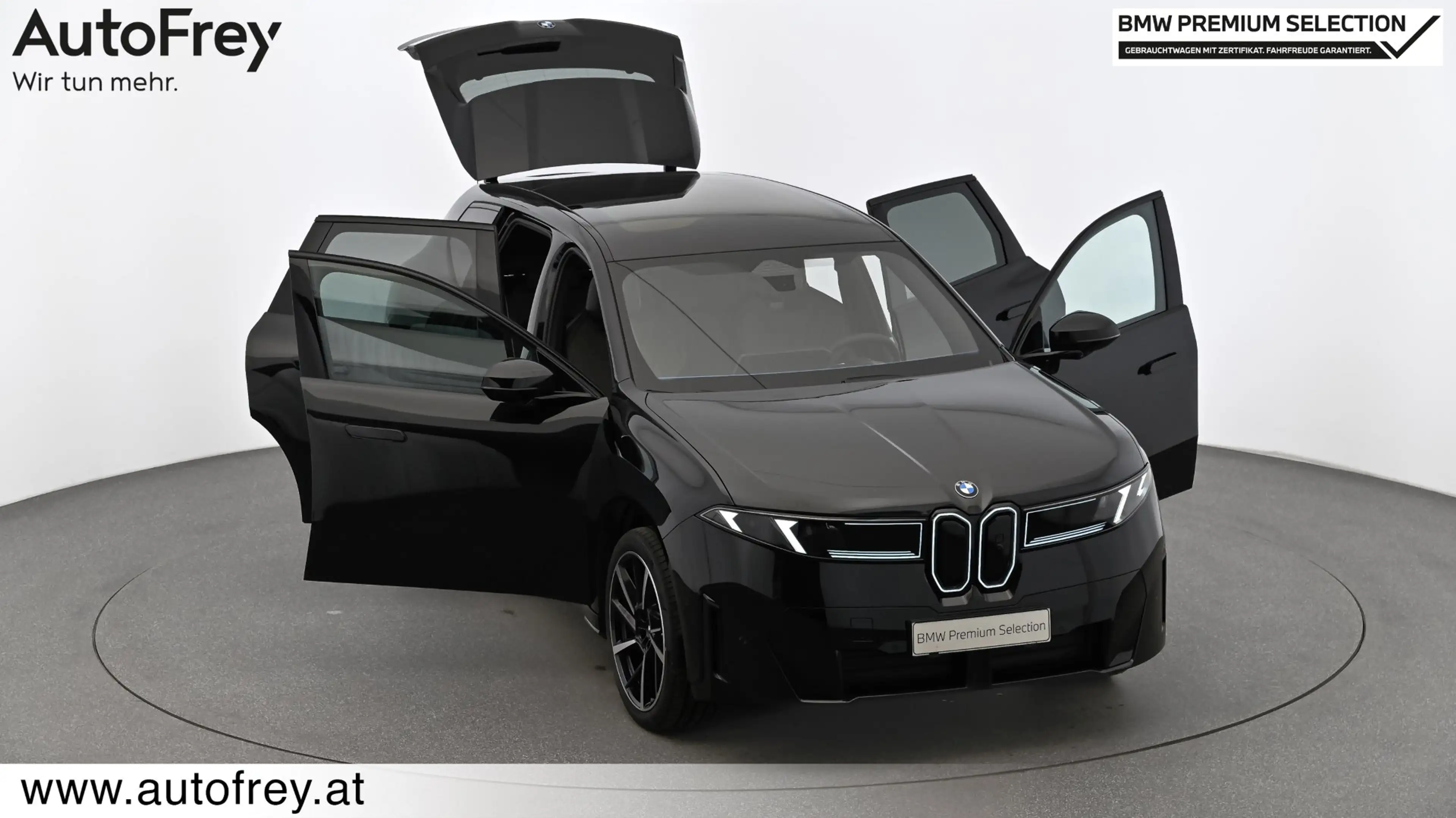 BMW iX3 50 xDrive — photo 7
