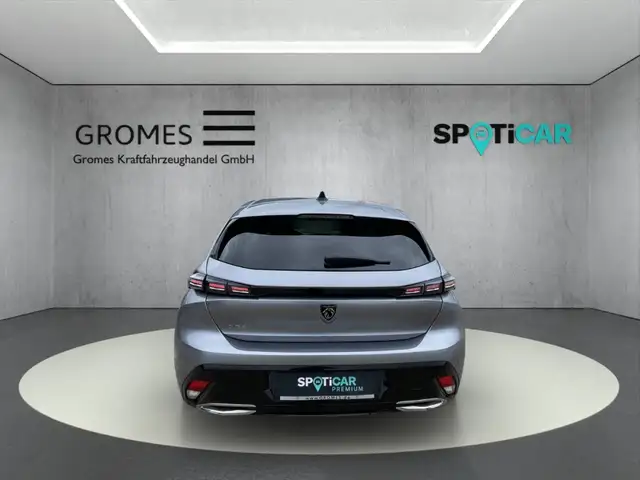 Peugeot 308 view 4