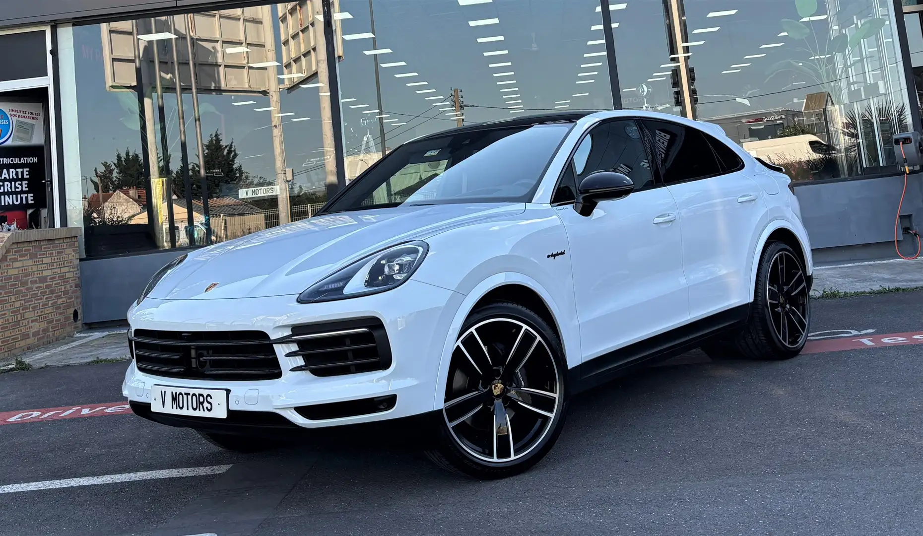 Porsche Cayenne Coupé V6 E-Hybrid 462 Platinium Design' NEW Weiß - 1