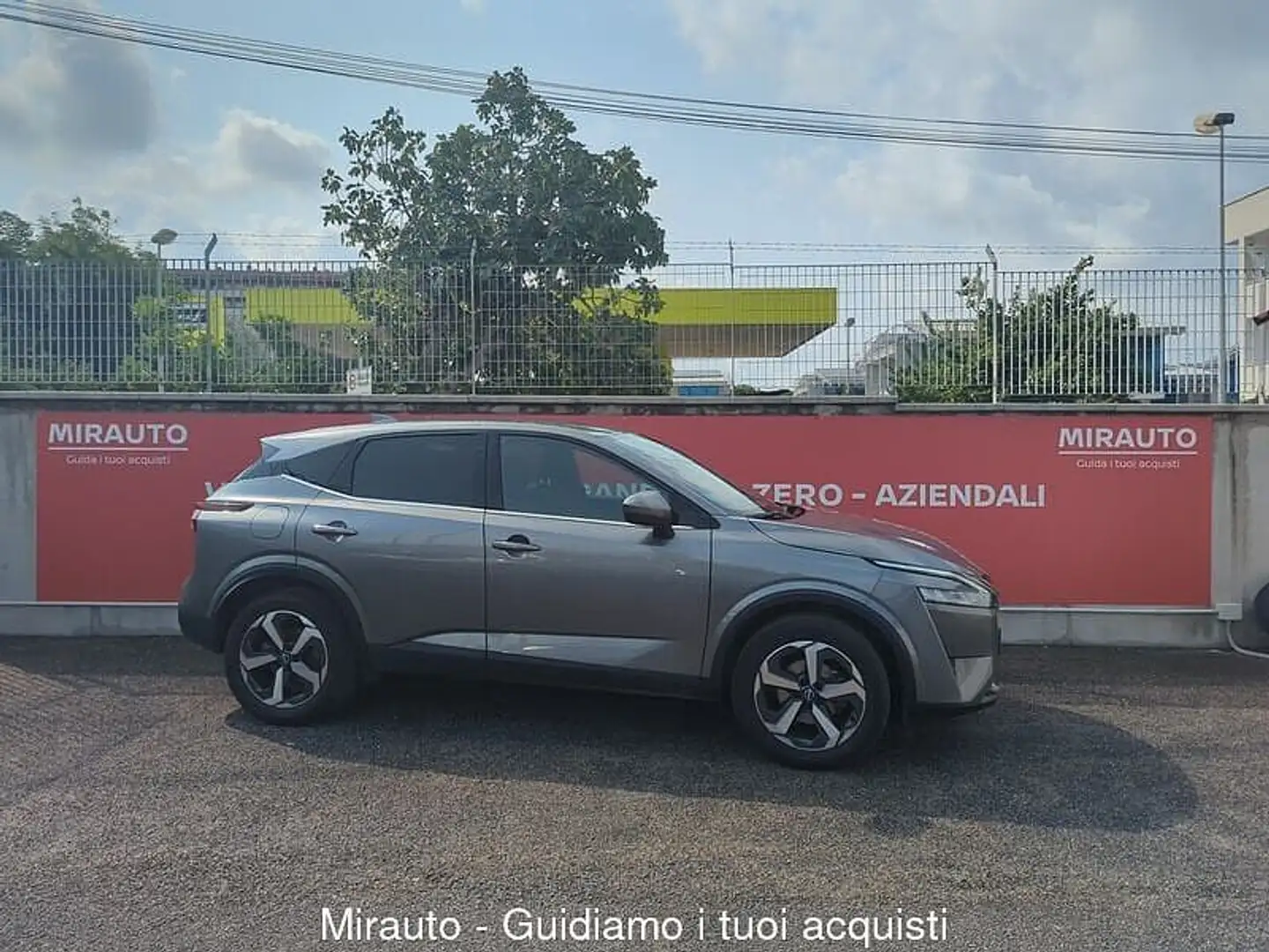 Nissan Qashqai 3ª serie Qashqai MHEV 140 CV N-Connecta Grigio - 1