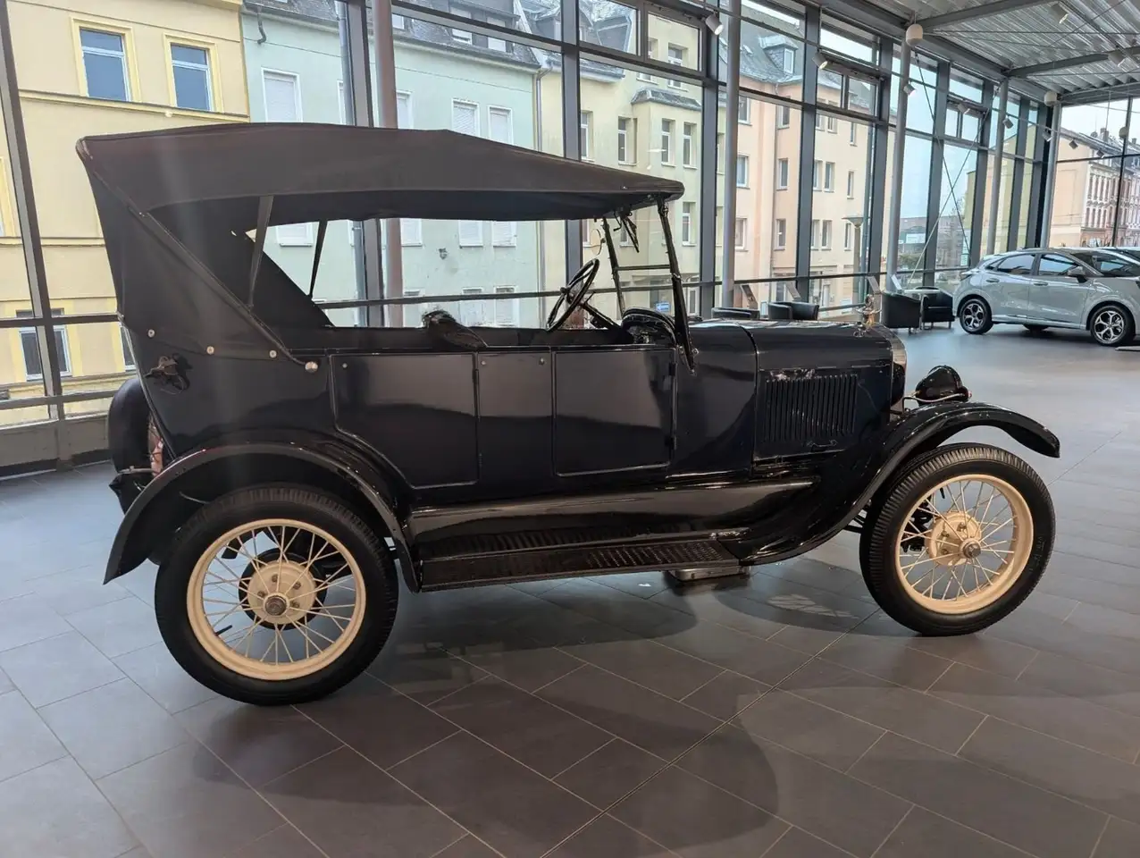 Ford Model T Tourer Oldtimer "Tin Lizzie" Blechliesl, foto 4