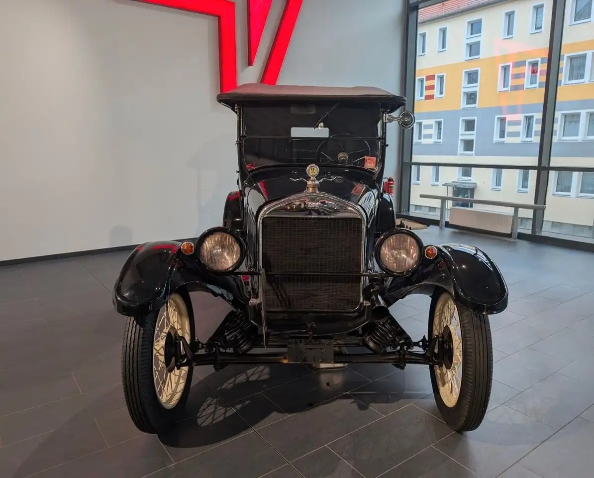 Ford Model T Tourer Oldtimer "Tin Lizzie" Blechliesl, foto 2