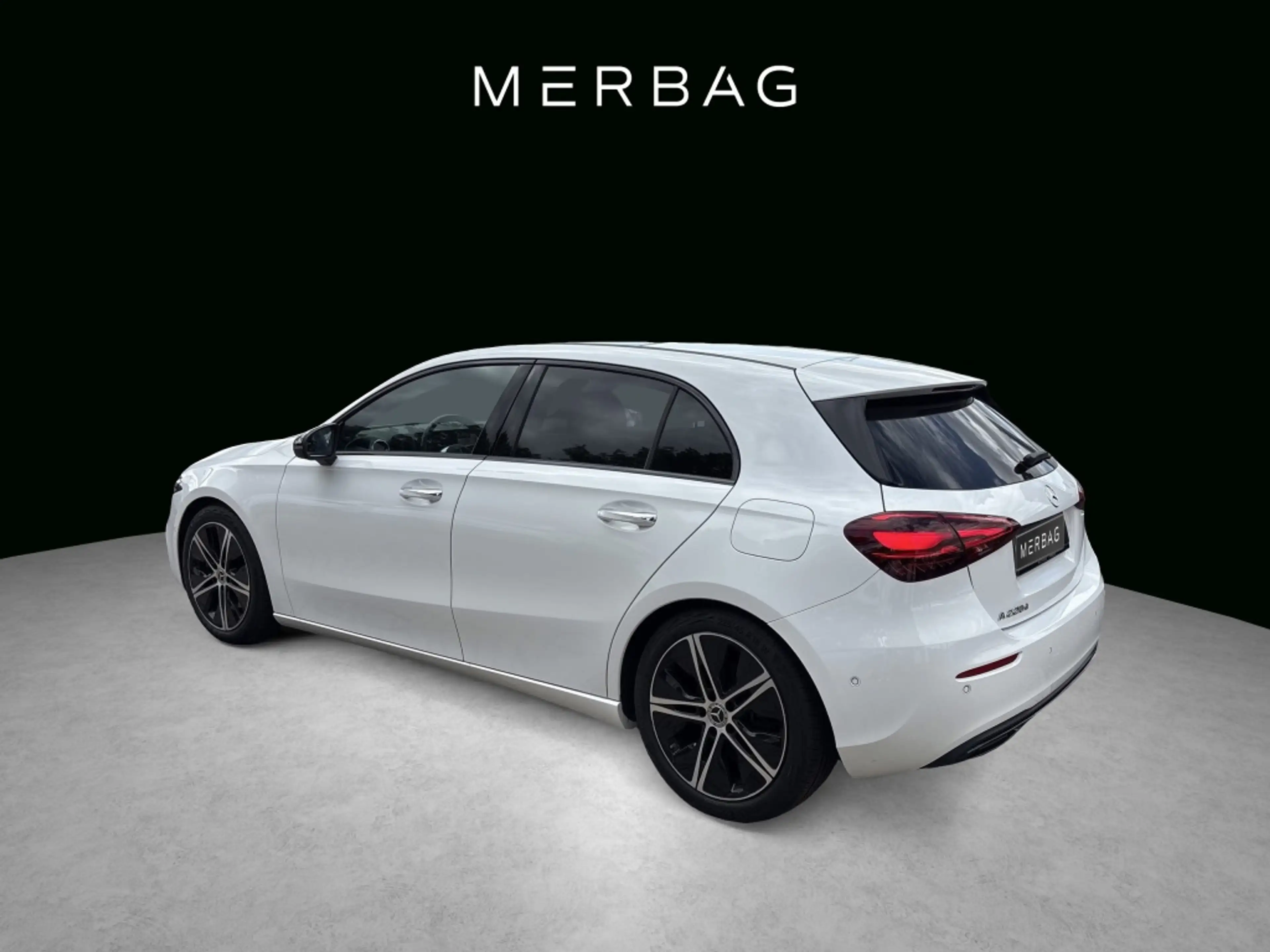 Mercedes-Benz A 220 d Progressive Night Panorama Multibeam — photo 5