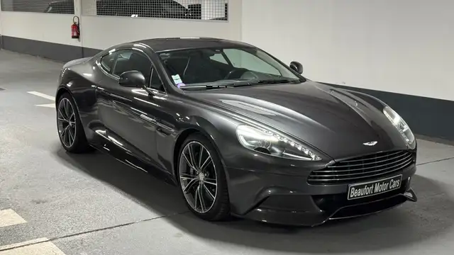 Aston Martin Vanquish Vanquish 6.0L V12 Touchtronic III