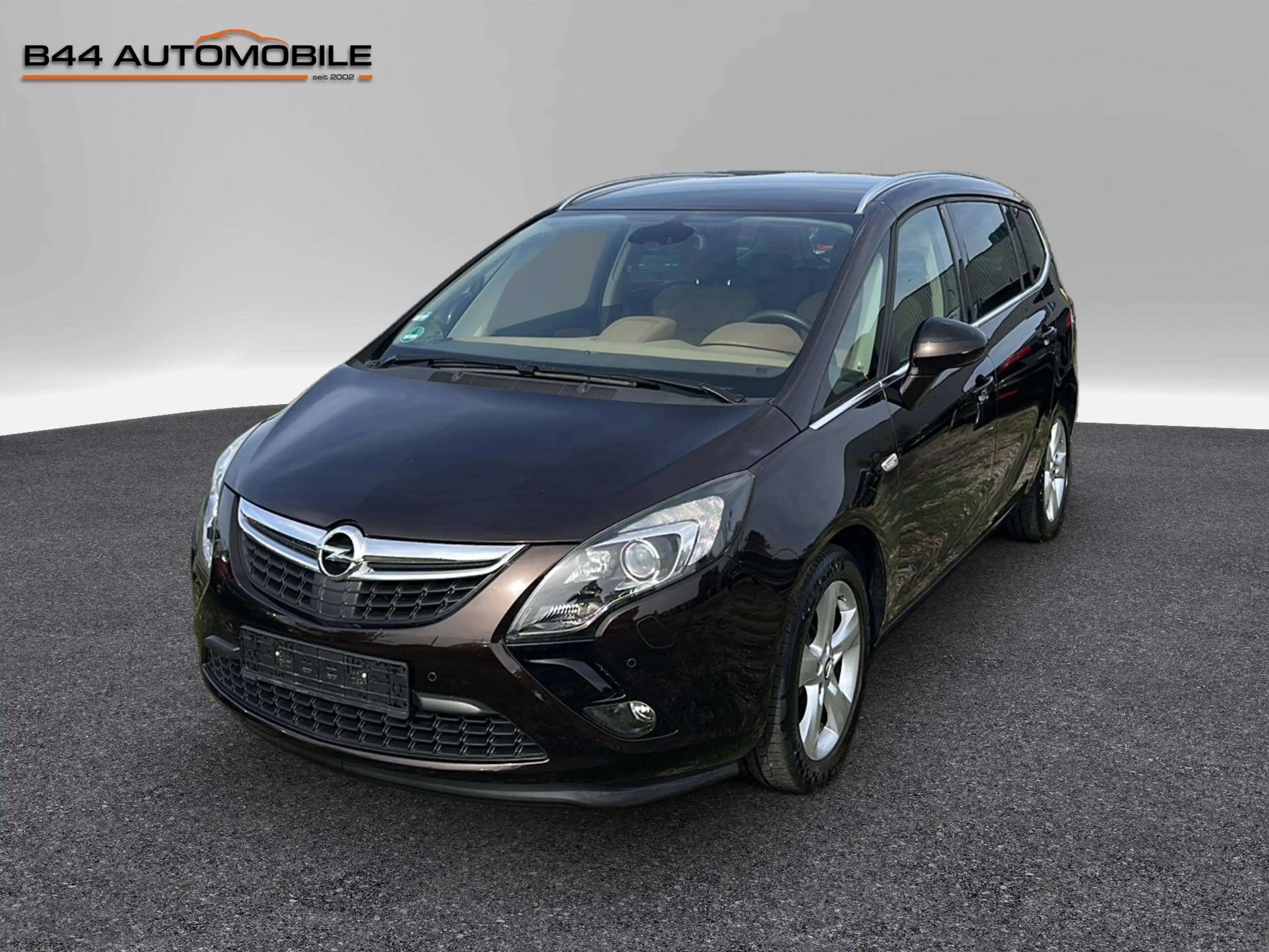 Opel Zafira Tourer Innovation*Navi*AHK*Kamera*Standhzg*Abstandstemp.*Teilleder*