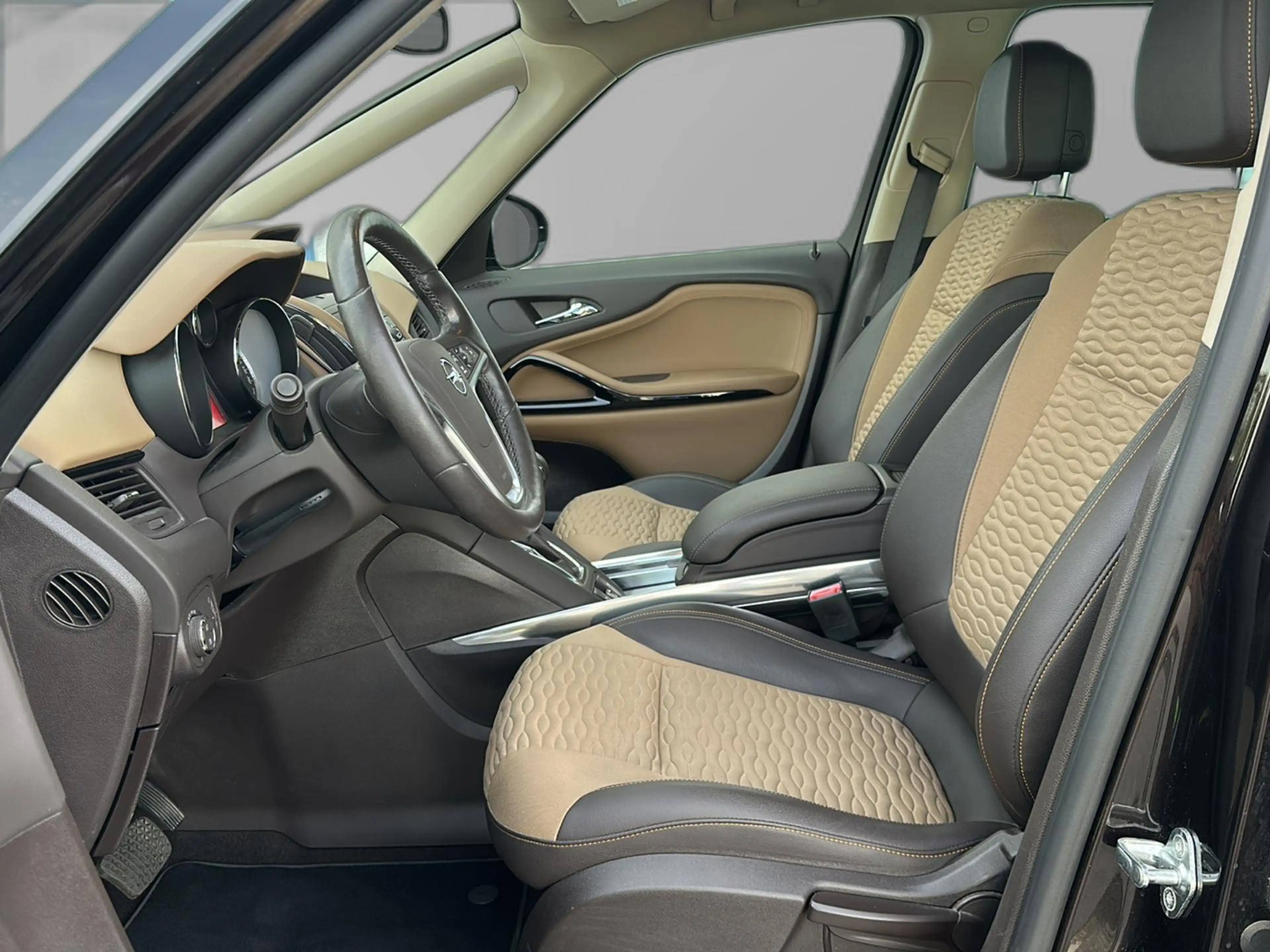 Opel Zafira Tourer Innovation*Navi*AHK*Kamera*Standhzg*Abstandstemp.*Teilleder* — photo 9