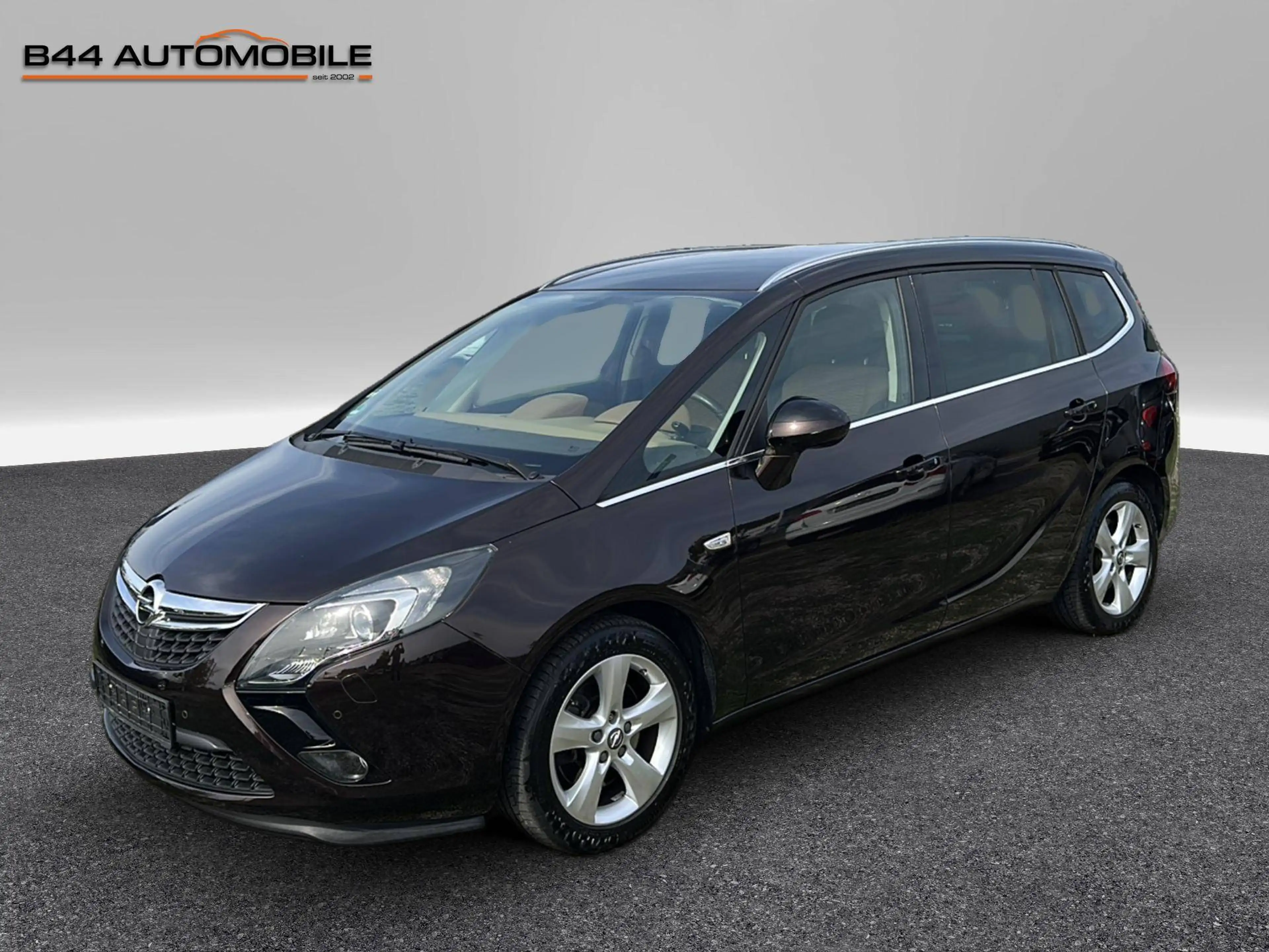 Opel Zafira Tourer Innovation*Navi*AHK*Kamera*Standhzg*Abstandstemp.*Teilleder* — photo 2