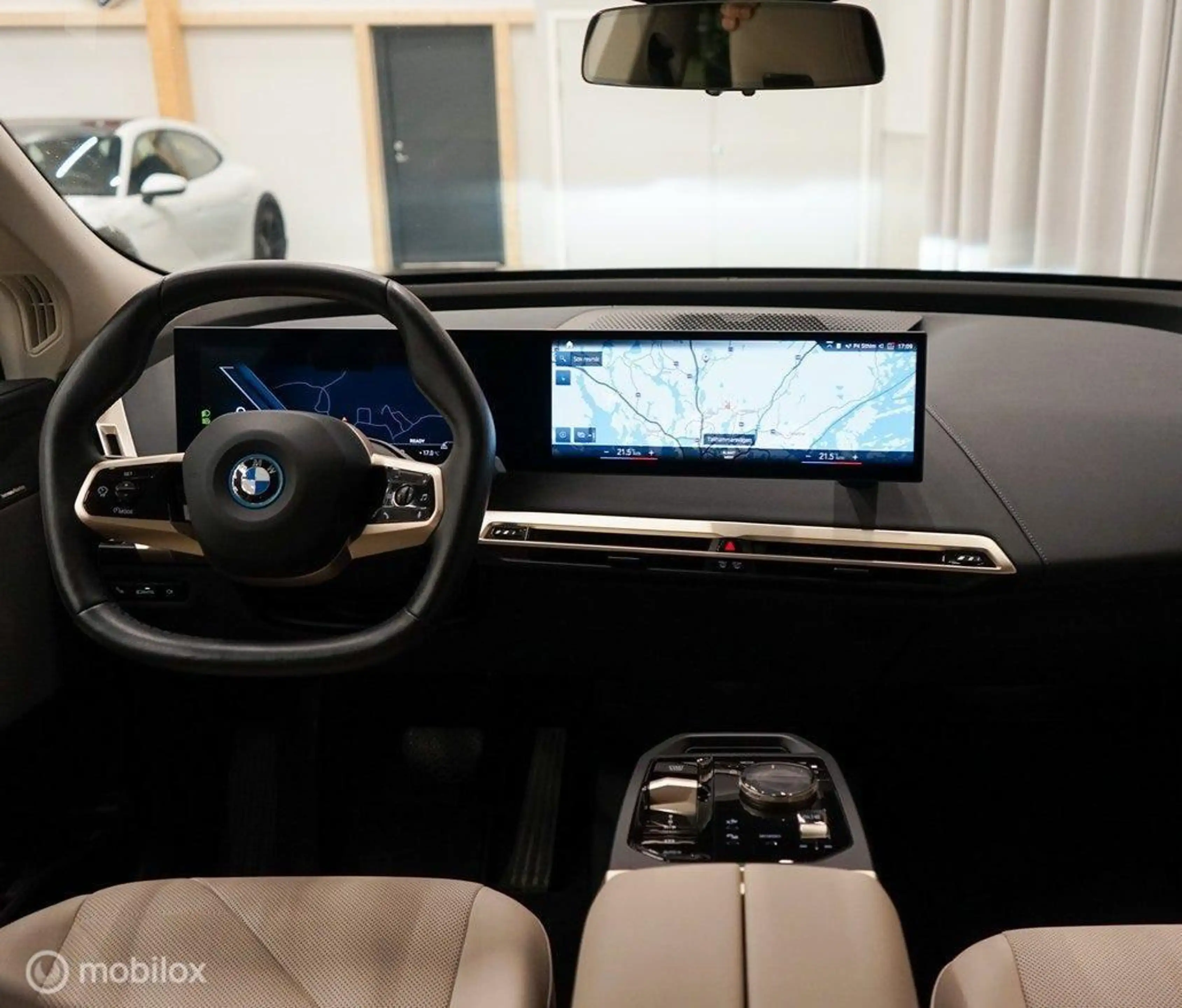 BMW iX xDrive50 Sport Edition 112 kWh, trekhaak, H/K — photo 11