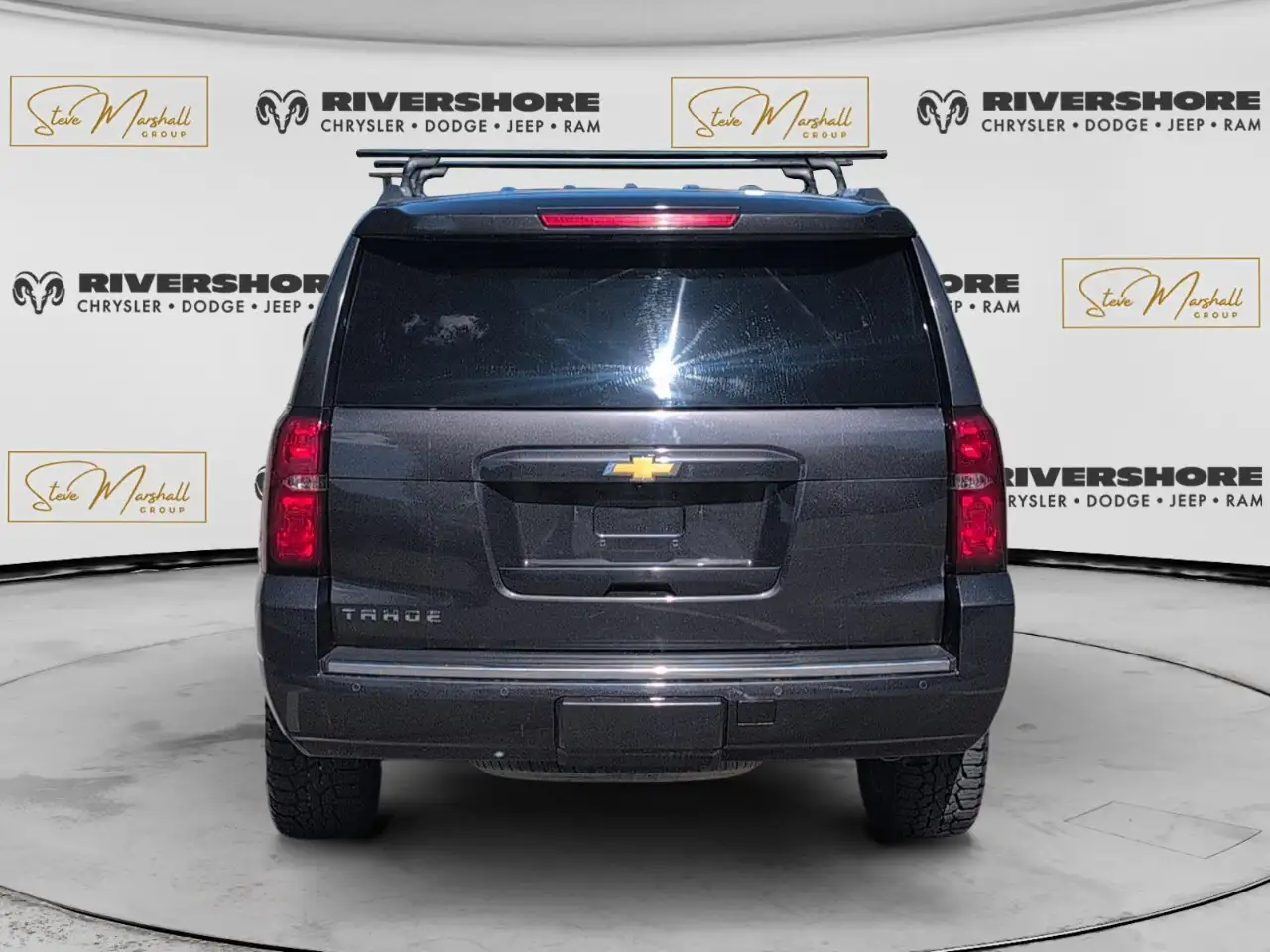Chevrolet Tahoe снимка Chevrolet Tahoe