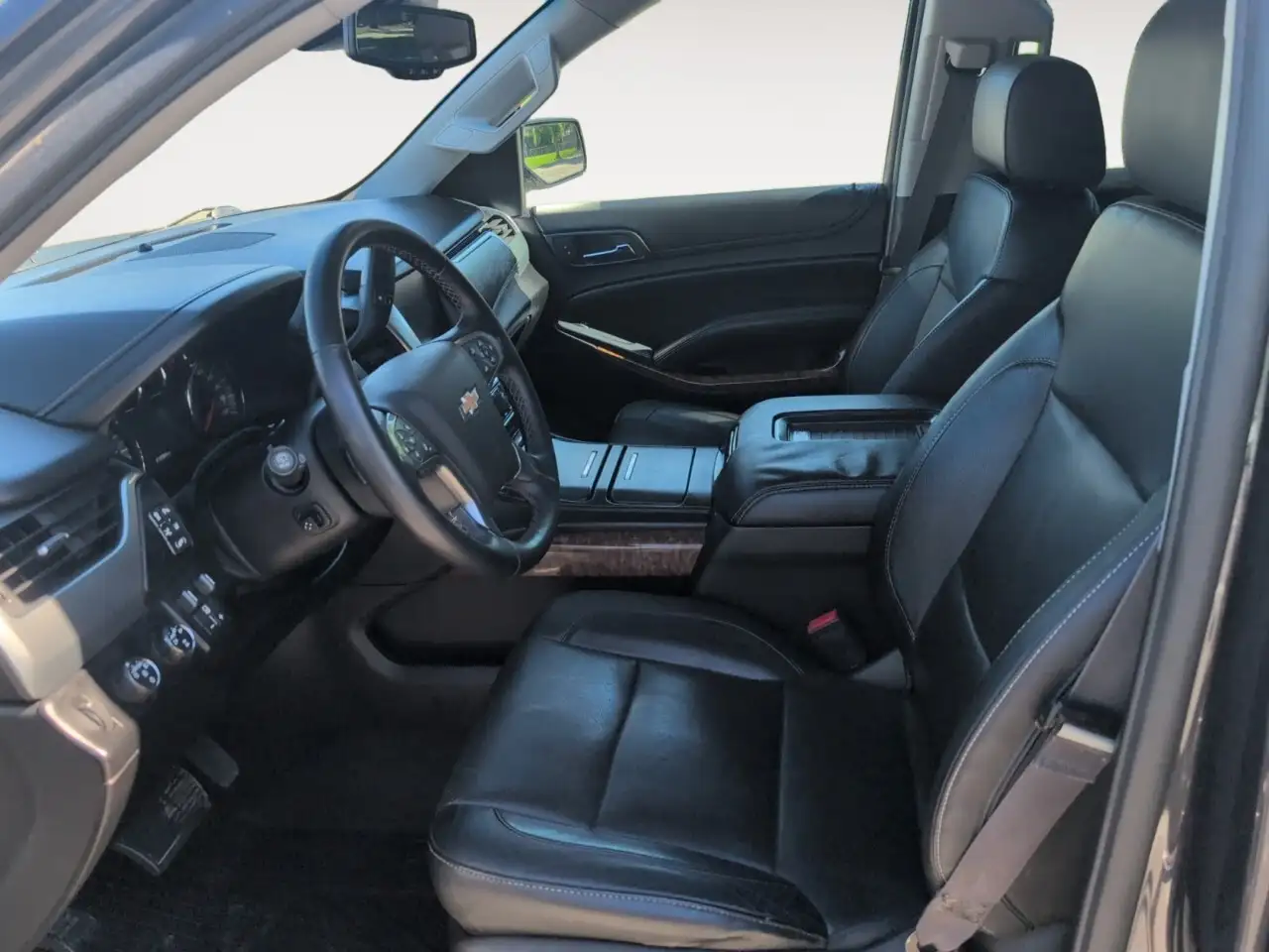 Chevrolet Tahoe снимка Chevrolet Tahoe